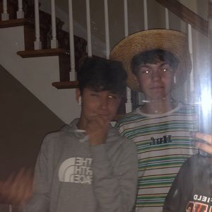 Meet your Posher, Julio